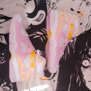 Orange Pearl Retro 8s. Wms 6.5.